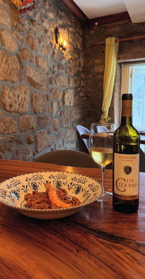 Petisco e Vinho Verde Loureiro em SOLAR DA PICOTA